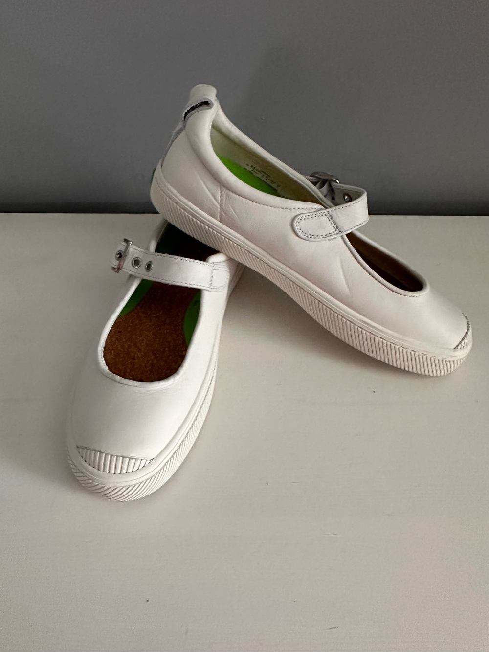 CARIUMA - Women’s, Mary Jane, OCA, Leather, Sneakers, Warm White, Size 8.5